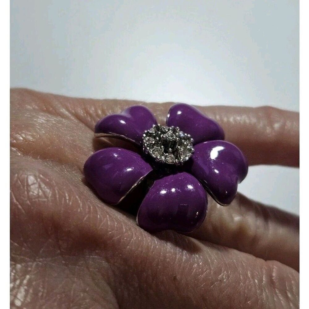 Silver Tone Purple Enamel Flower Ring Size 7 Cocktail Clear Rhinestone Accents